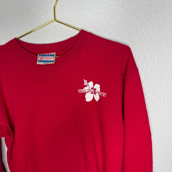 Pre-Owned Red Trader Joe's crewneck sweatshirt w/hibiscus flower logo Size small - Picture 4 of 8